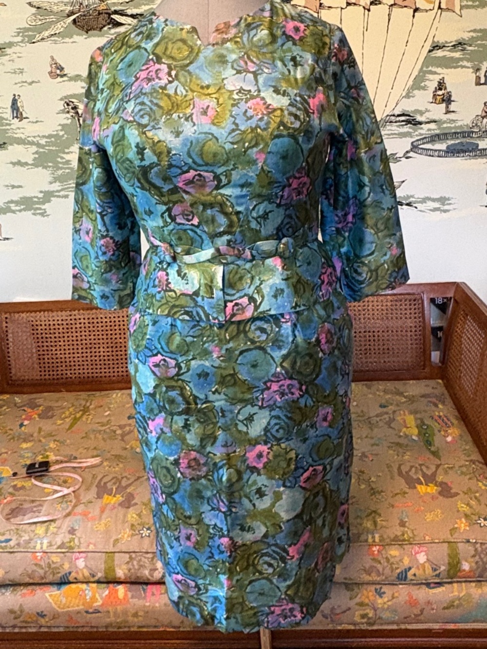 RARE 1950s Vintage Silk Watercolor Wiggle Dress Medium/Large